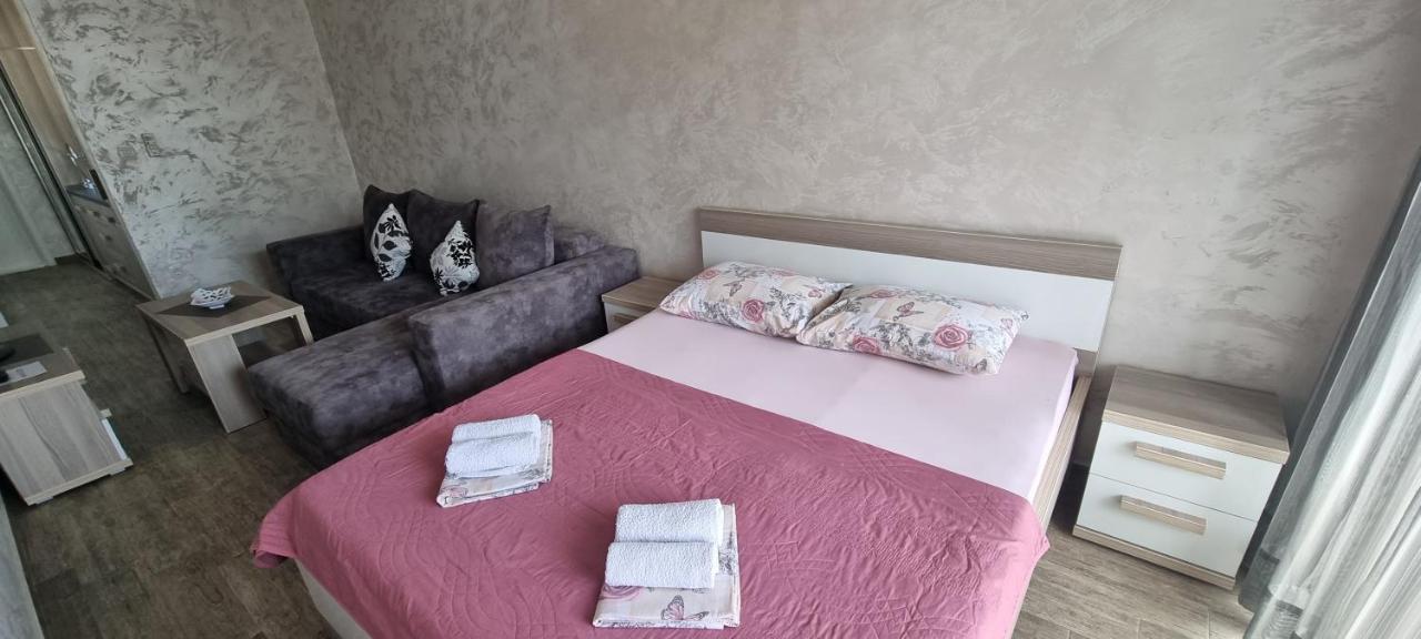 Amarok Apartment Бар Екстериор снимка